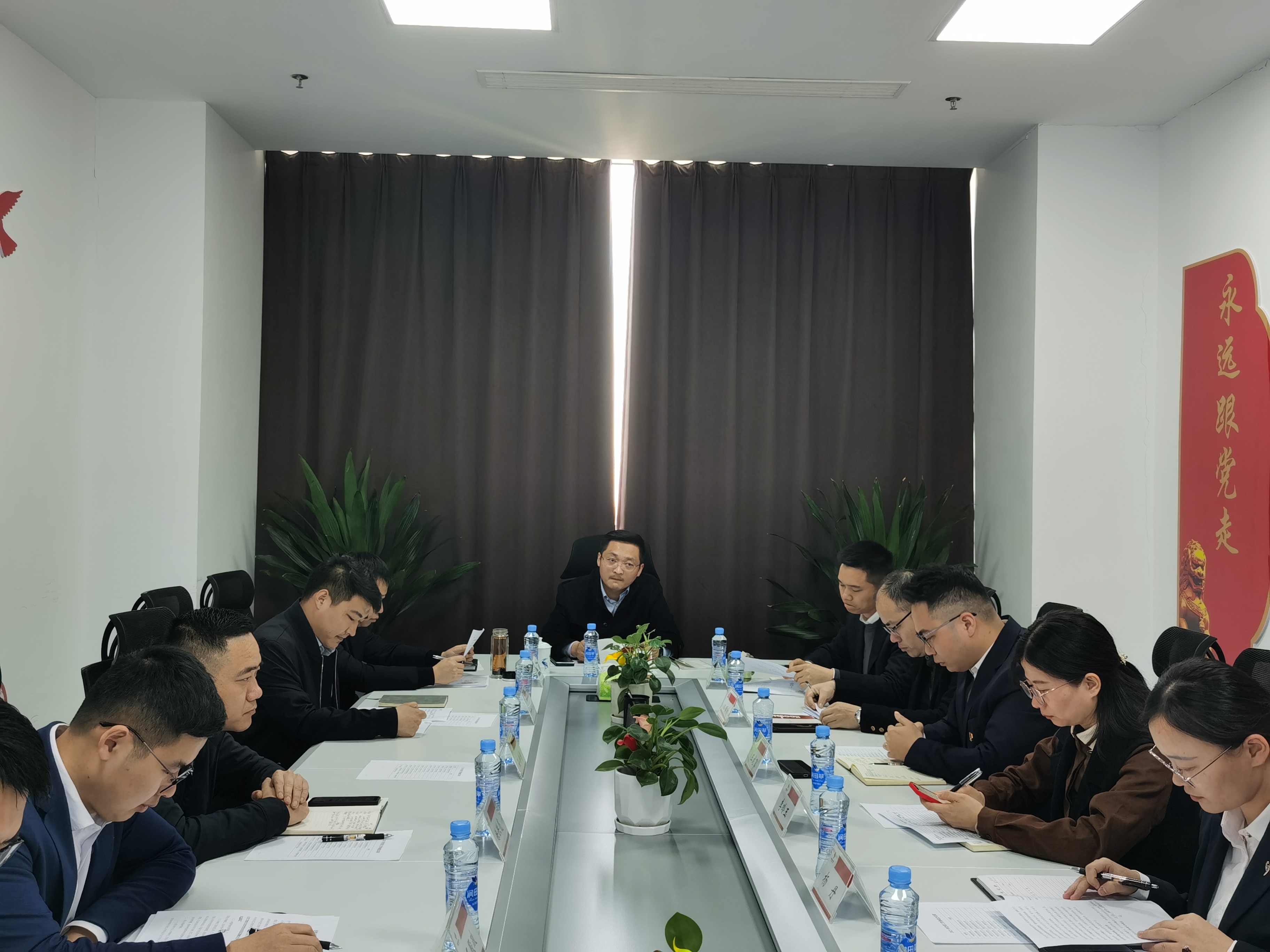 省供銷新零售公司召開2023年 經(jīng)營工作務(wù)虛會